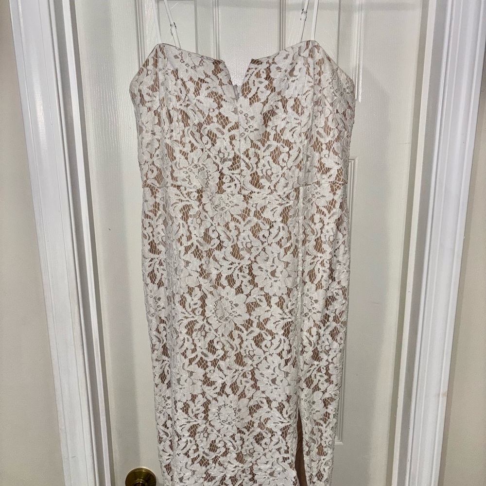 Lulu's Tan and White Dress